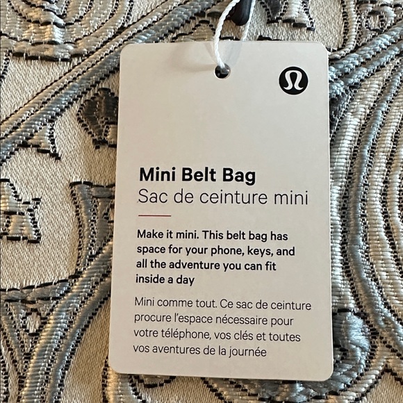 Lululemon Black Mini Belt Bag NWT - Picture 3 of 5